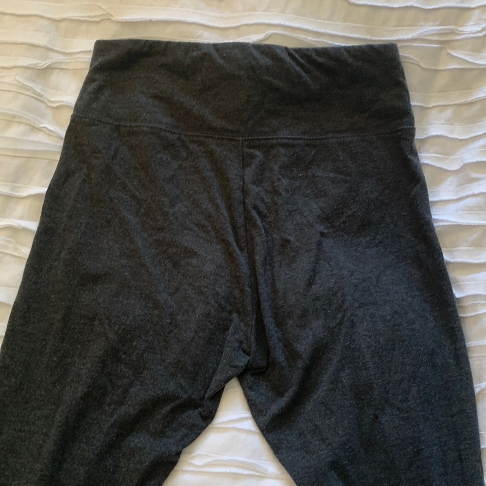grey leggings